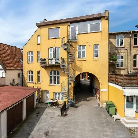 Apartment Beautiful In Aabenraa